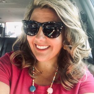 Meet your Posher, Andrea